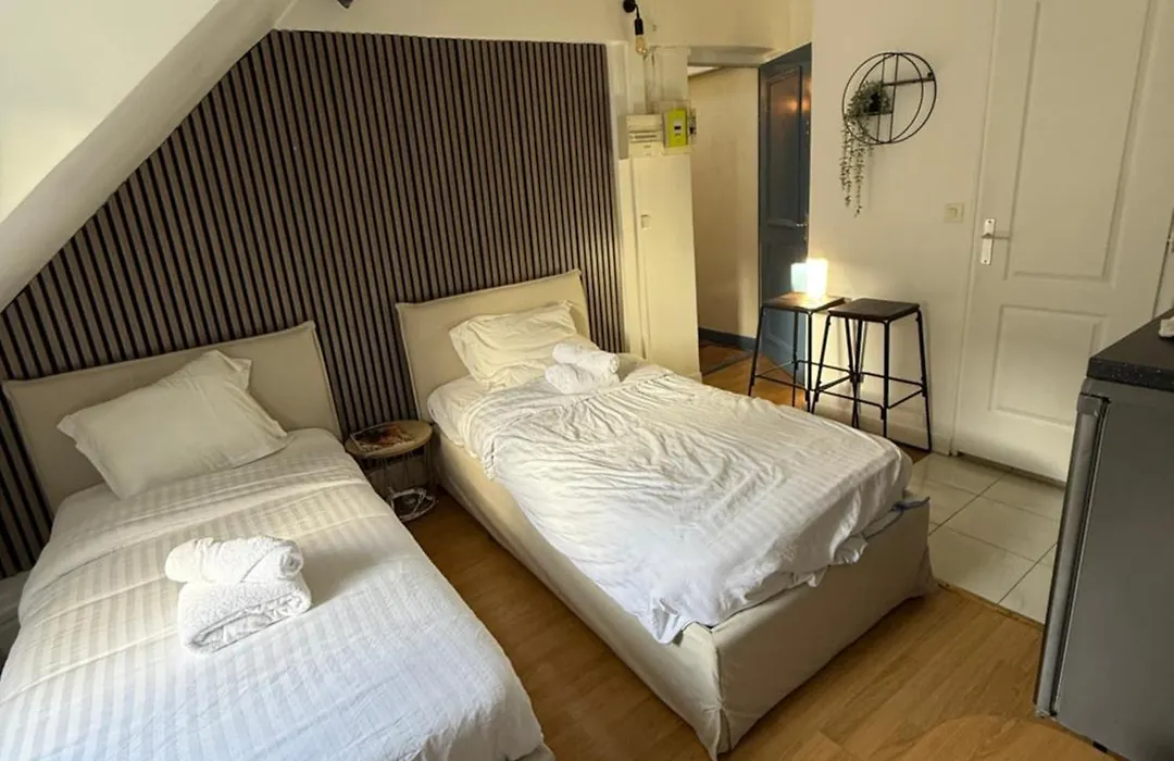 Canal Saint Martin Apartments-1